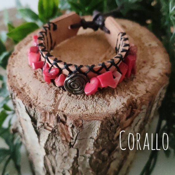 Bracciali in Cuoio e Pietre