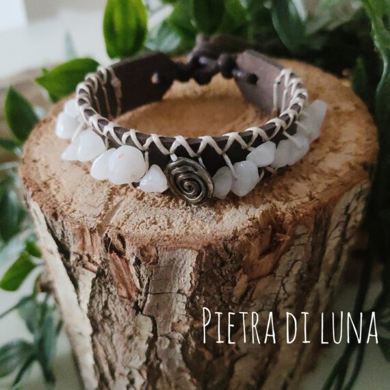 Bracciali in Cuoio e Pietre