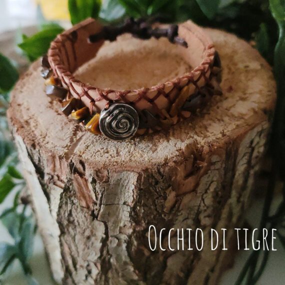 Bracciali in Cuoio e Pietre