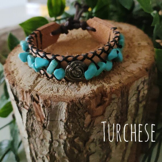 Bracciali in Cuoio e Pietre